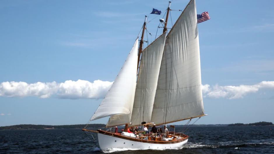 Schooner Olad Sailing in Camden Maine